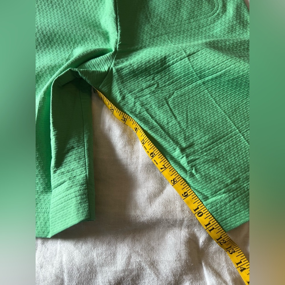 Como Sport Breathable Green Bermuda Shorts with Elastic Waistband - Picture 8 of 8